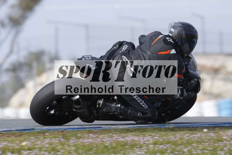 /Archiv-2024/02 29.01.-02.02.2024 Moto Center Thun Jerez/Gruppe schwarz-black/backside